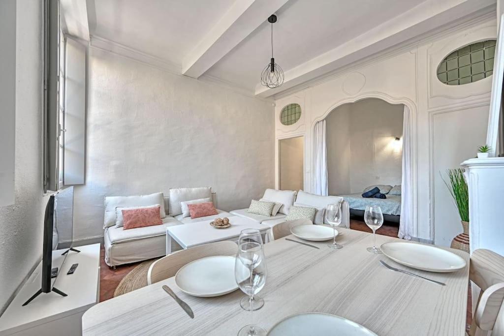 Apartment Les Brunes - Wi-fi - Centre - Proche Theatres *